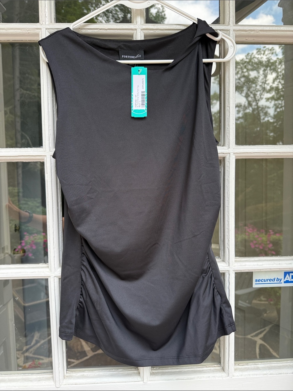 Fortune + Ivy Black Sleeveless Fitted Top